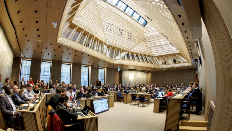 La droite continue à refuser les crédits complémentaires demandés