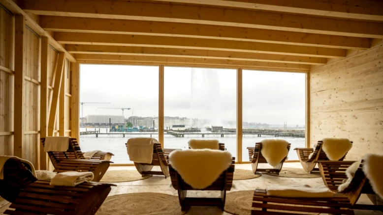 La Banquise à Genève : 4 saunas vitrés face au Jet d'eau