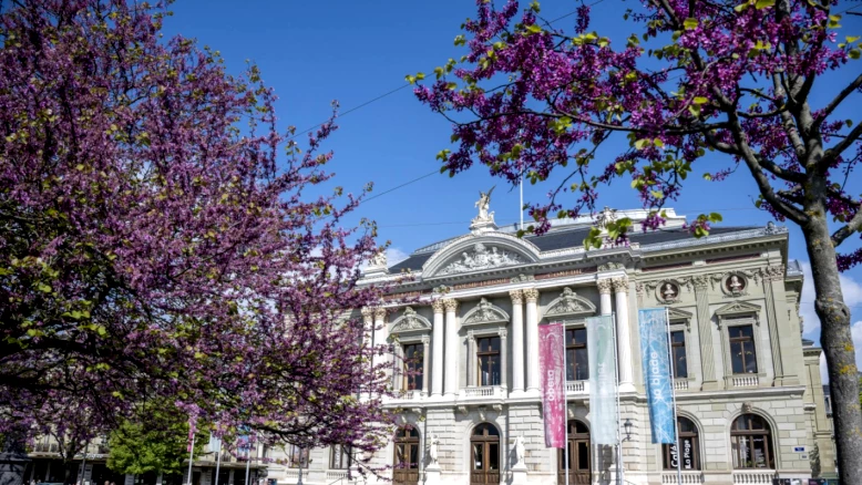 Le Grand Théâtre vend 15 000 costumes au public ce week-end