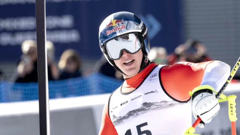 Von Allmen remporte la descente de Crans-Montana pour la 2e fois