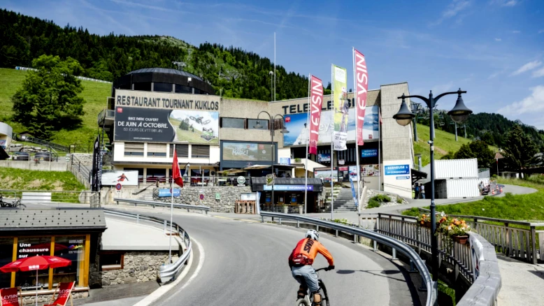 Leysin: la Cour des comptes demande de prévenir les conflits d'intérêts