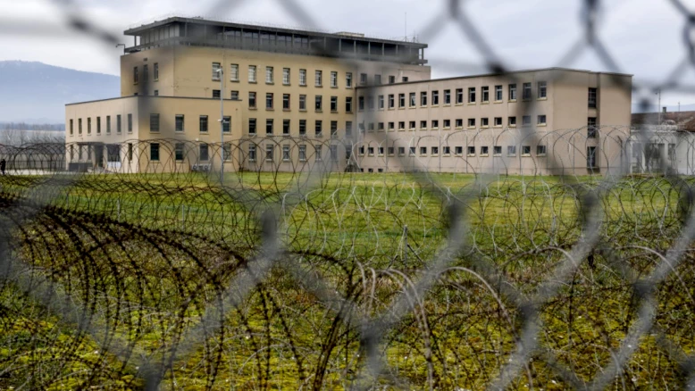 Vaud : prisons surpeuplées, soins psychiques et détentions prolongées