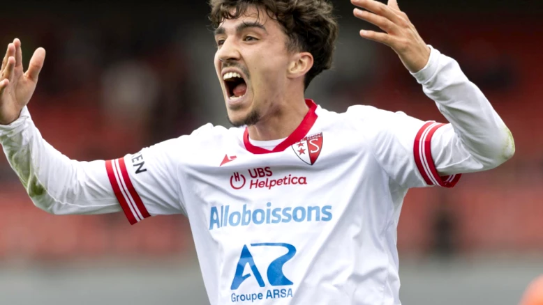 Théo Bouchlarhem quitte le FC Sion pour Étoile Carouge