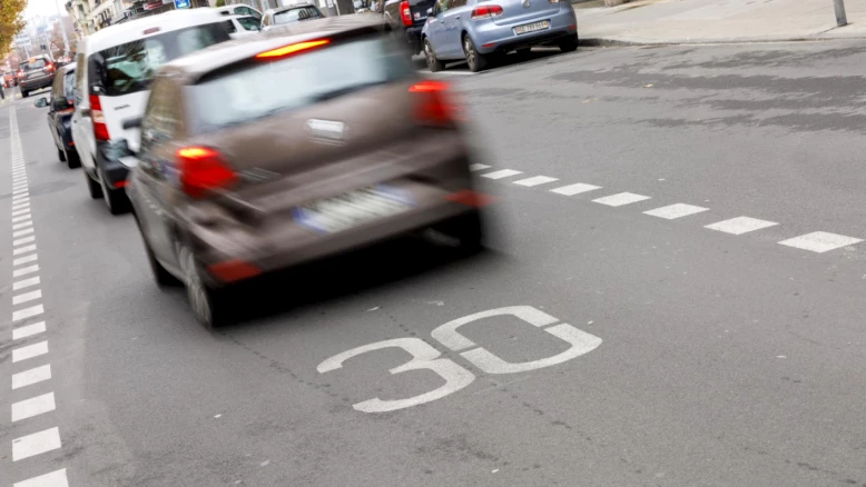 Genève: le Grand Conseil fixe 50 km/h sur les axes structurants