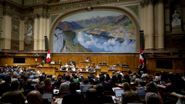 Primauté des CCT étendues sur les salaires minimaux cantonaux