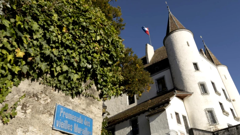 Exposition Jean Lurçat au château de Nyon: tapisserie et céramiques
