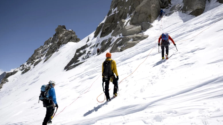 Les guides de montagne se diversifient: VTT, canyoning et secours