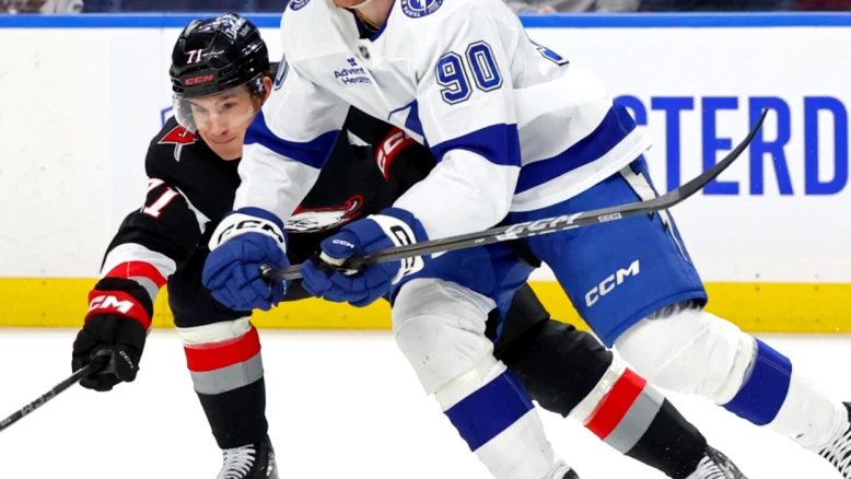 Buffalo : les Sabres battent le Lightning 8-7 dans un match fou