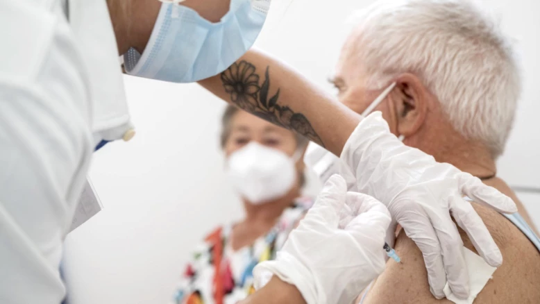 OFSP prête à publier les contrats d'achat de vaccins Covid en Suisse