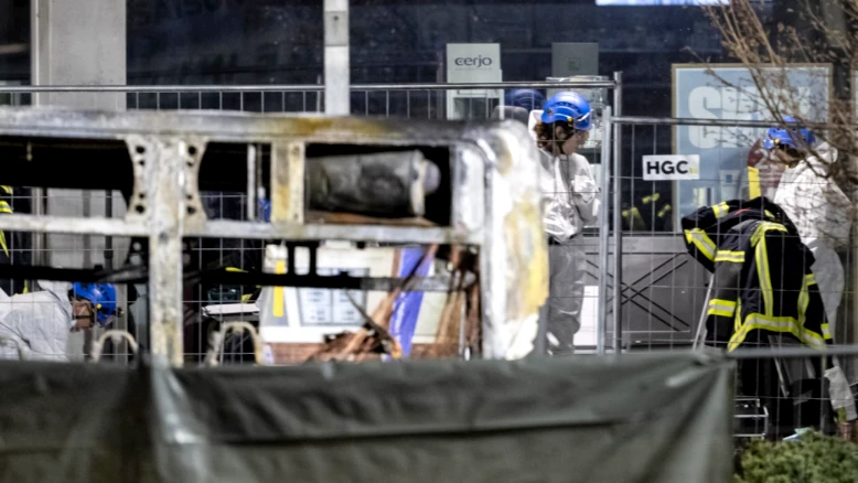 Incendie volontaire suspecté dans le car postal de Chiètres, 6 morts