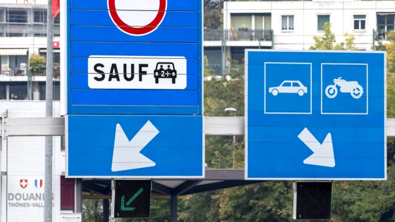 Voie de covoiturage à la douane de Bardonnex, ouverte en septembre