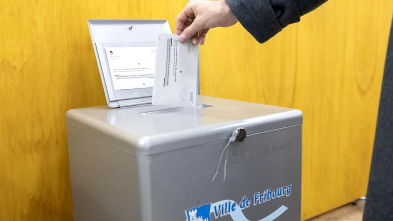 Campagne pro-LAFE à Fribourg pour le référendum du 26 avril