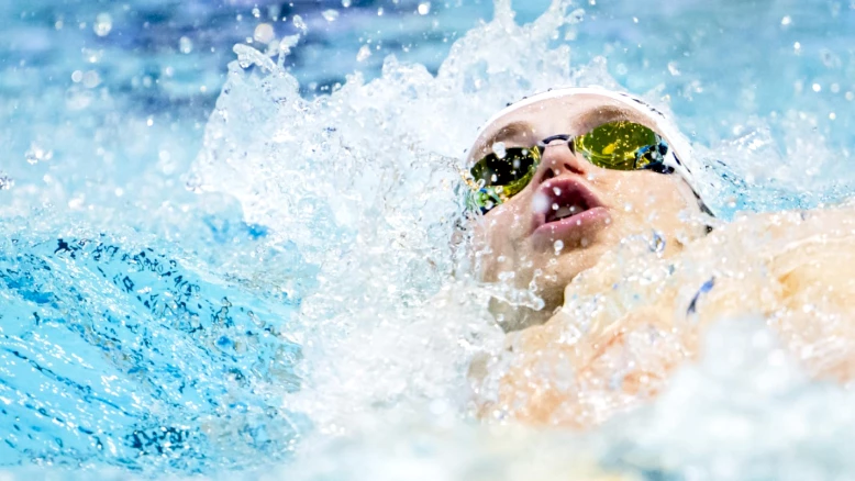 Mityukov signe la meilleure perf mondiale sur 200 m dos à Lausanne