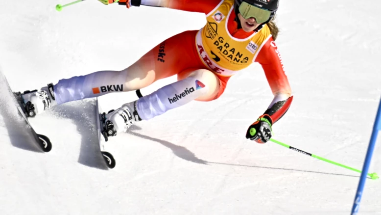 Camille Rast éliminée: Julia Scheib gagne le géant d'Are et le globe