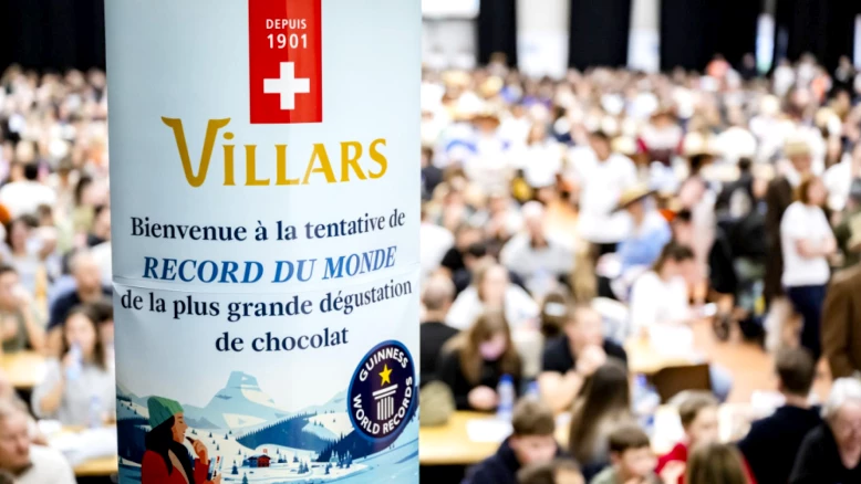 Villars bat record mondial de dégustation de chocolat à Fribourg