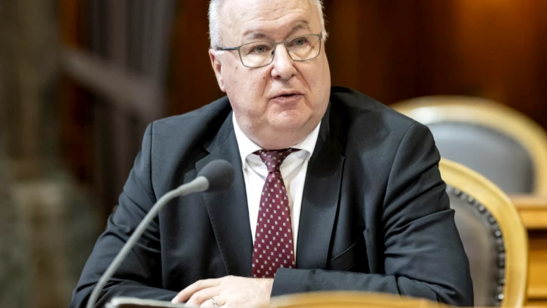 Conventions collectives étendues primeront sur les salaires cantonaux