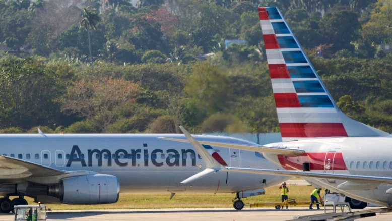 American Airlines, affecté par le pétrole, relève ses prévisions