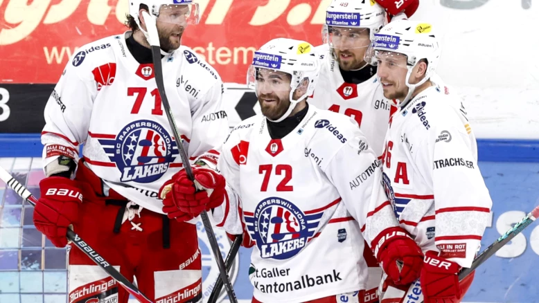 Play-offs NL: Fribourg surpris, Davos s'en sort de peu
