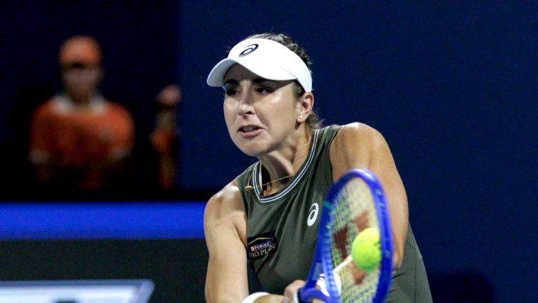 Belinda Bencic domine Amanda Anisimova 6-2, 6-2 à Miami
