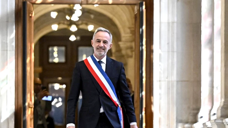 Le socialiste Emmanuel Grégoire officiellement élu maire de Paris