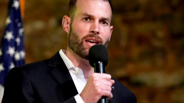 Congrès: un républicain succède à une ex-élue en rupture avec Trump