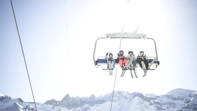 Incendie à Crans-Montana : ombre sur la saison de ski