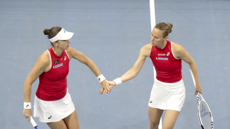 Bencic et Golubic offrent le 2-1 à la Suisse en Billie Jean King Cup