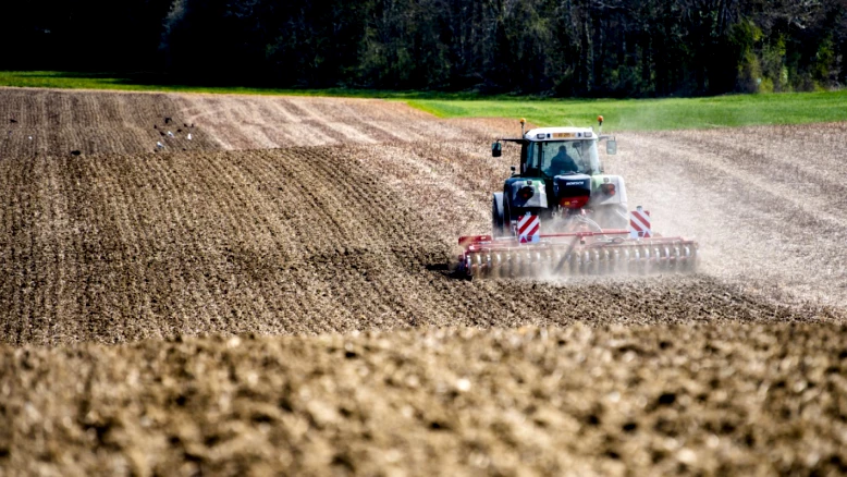 La CAB réduit ses taux de soutien de 15% face au manque de liquidités