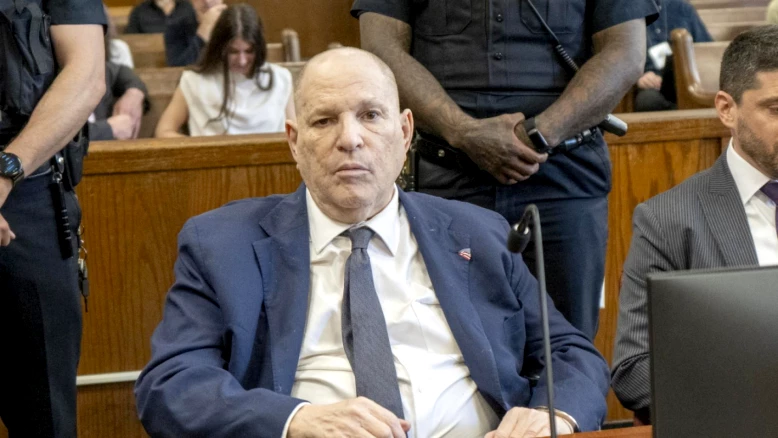 Le nouveau procès d'Harvey Weinstein s'est ouvert à New York