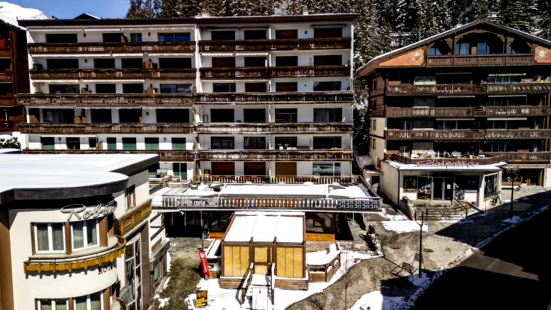 Drame de Crans-Montana : quatre inculpations de plus, treize au total