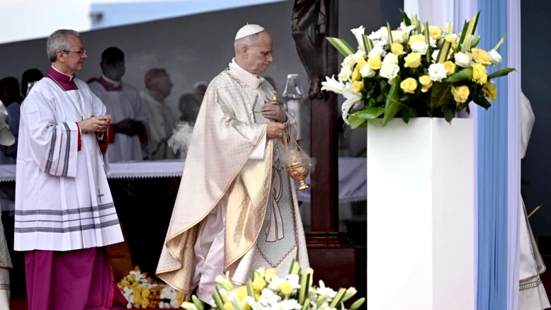 Le pape regrette que ses discours en Afrique soient mal interprétés