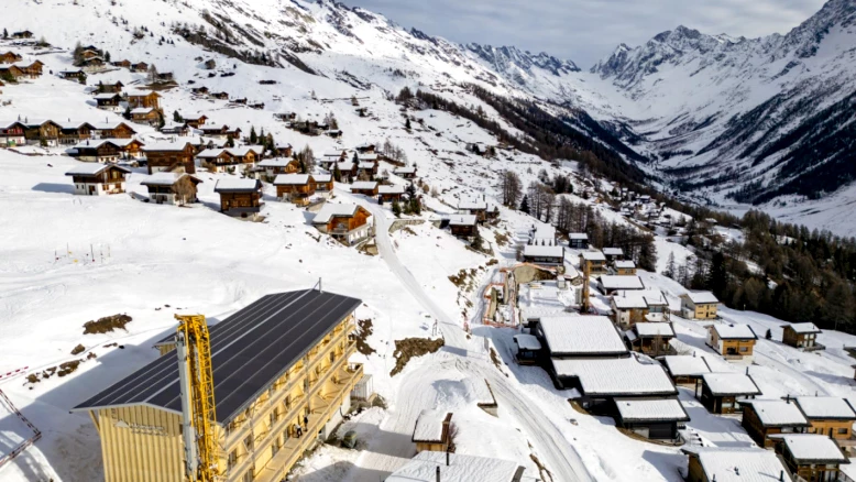 Momentum au-dessus de Blatten primé hôtel de l'année 2026