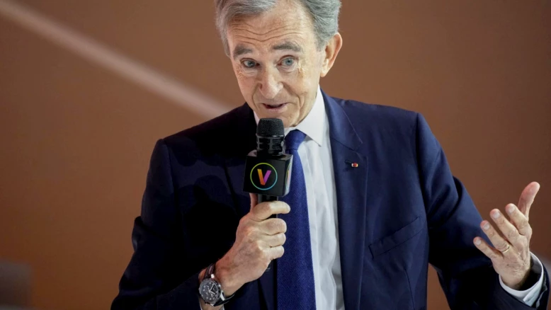 LVMH : Arnault veut reparler de sa succession dans 7-8 ans