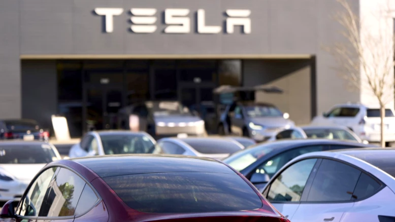 Tesla créera 1 000 emplois d'ici fin juin à sa gigafactory allemande