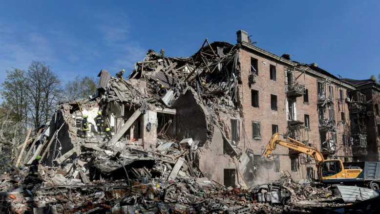 Ukraine : frappes russes à Dnipro, au moins 6 morts et 47 blessés