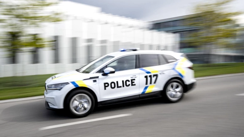 Quatre voitures de luxe volées lors de deux cambriolages à Morat