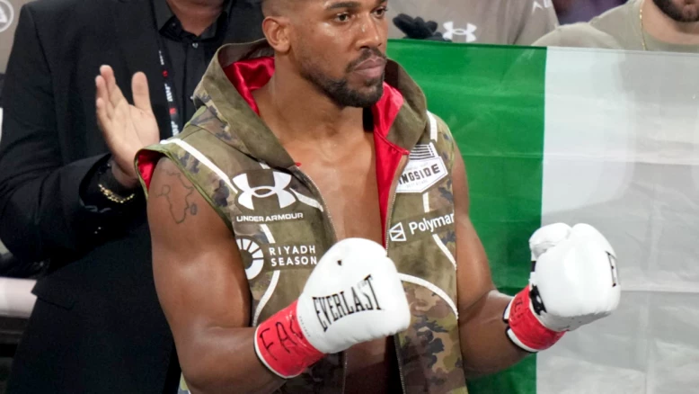 Joshua vs Tyson Fury : affrontement des poids lourds confirmé