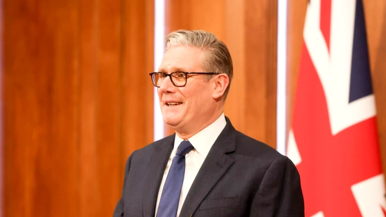 Affaire Epstein : Starmer échappe à une enquête parlementaire