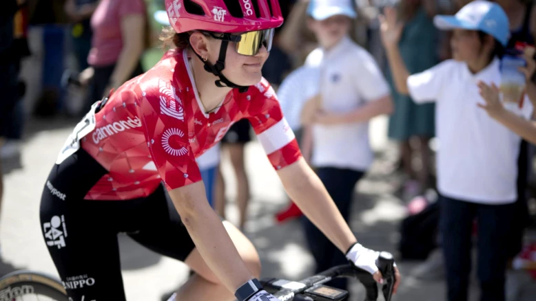 Noemi Rüegg opérée après fracture de l'épaule droite à la Vuelta