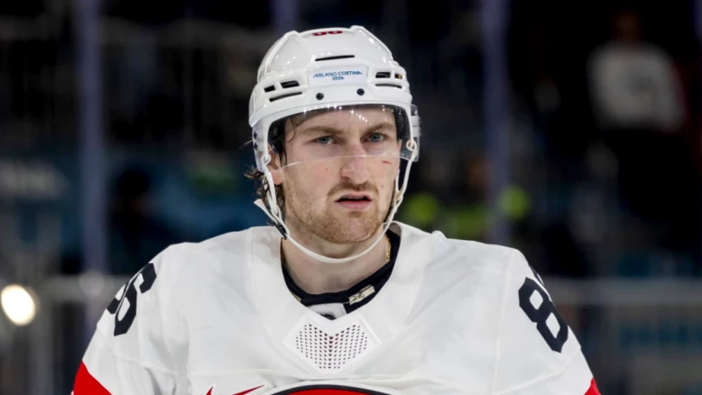 Mondial 2026 : Janis Moser, défenseur de Tampa Bay, rejoint la Suisse