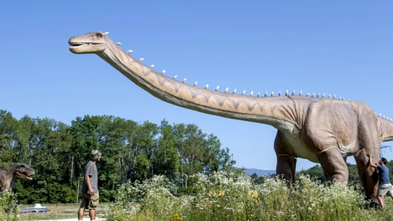 Nagatitan, sauropode géant de 27 m découvert en Thaïlande