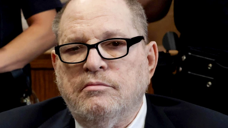 Weinstein : nouveau procès pour viol à New York sans verdict