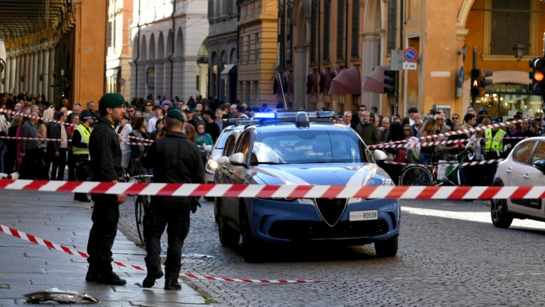 Modène : une voiture renverse des piétons, huit blessés