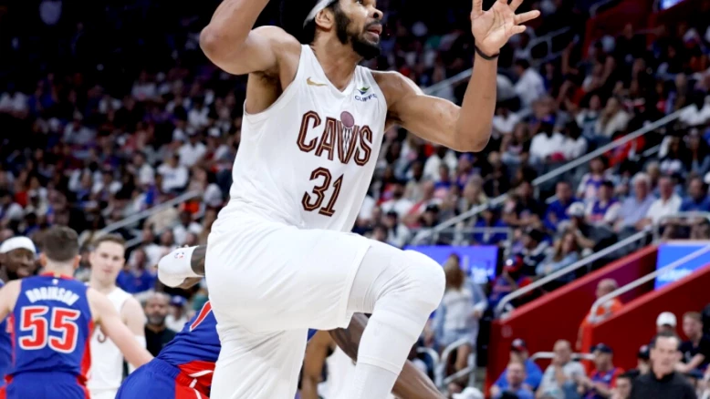 Les Cavaliers dominent les Pistons 125-94 et défieront les Knicks