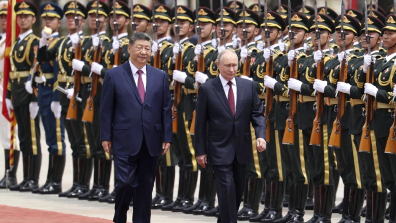 Xi reçoit Poutine en sommet à Pékin peu après la visite de Trump