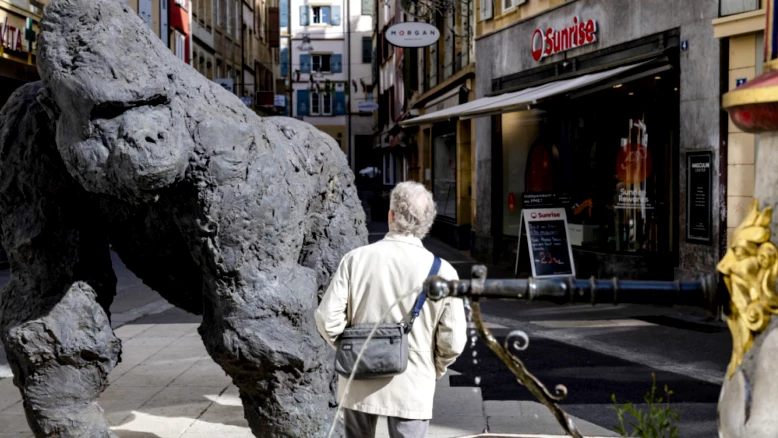 Neuchâtel : sculptures et expo de grands singes entre art et science