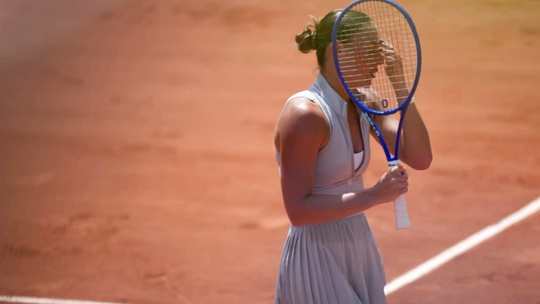 Kostyuk à Roland-Garros après l'alerte missile : victoire émotive