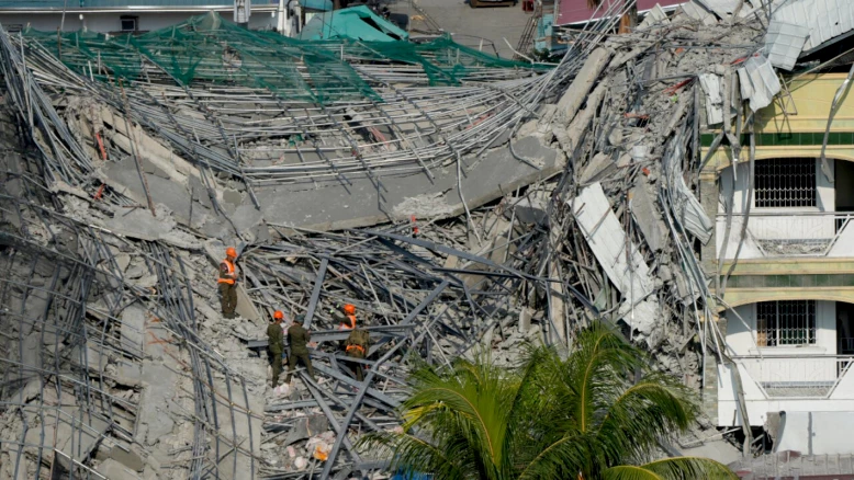 Effondrement d'un chantier aux Philippines : trois morts, 17 disparus
