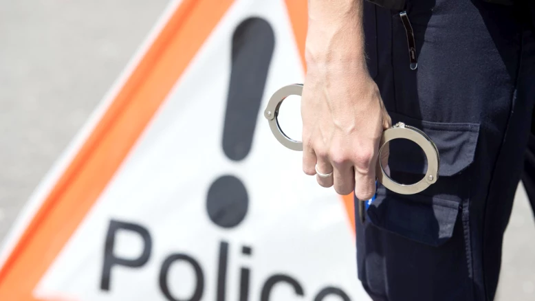 Locle : trois interpellations après un braquage au magasin Coop