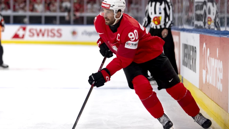 Hockey : la Suisse bat la Suède 3-1 et file en demi-finale à Zurich